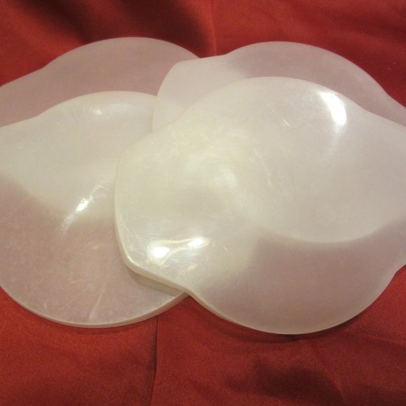 PLASTIC LIDS, 2 SETS, SET OF 8 AND A SET OF 4 - Picture 2 of 5